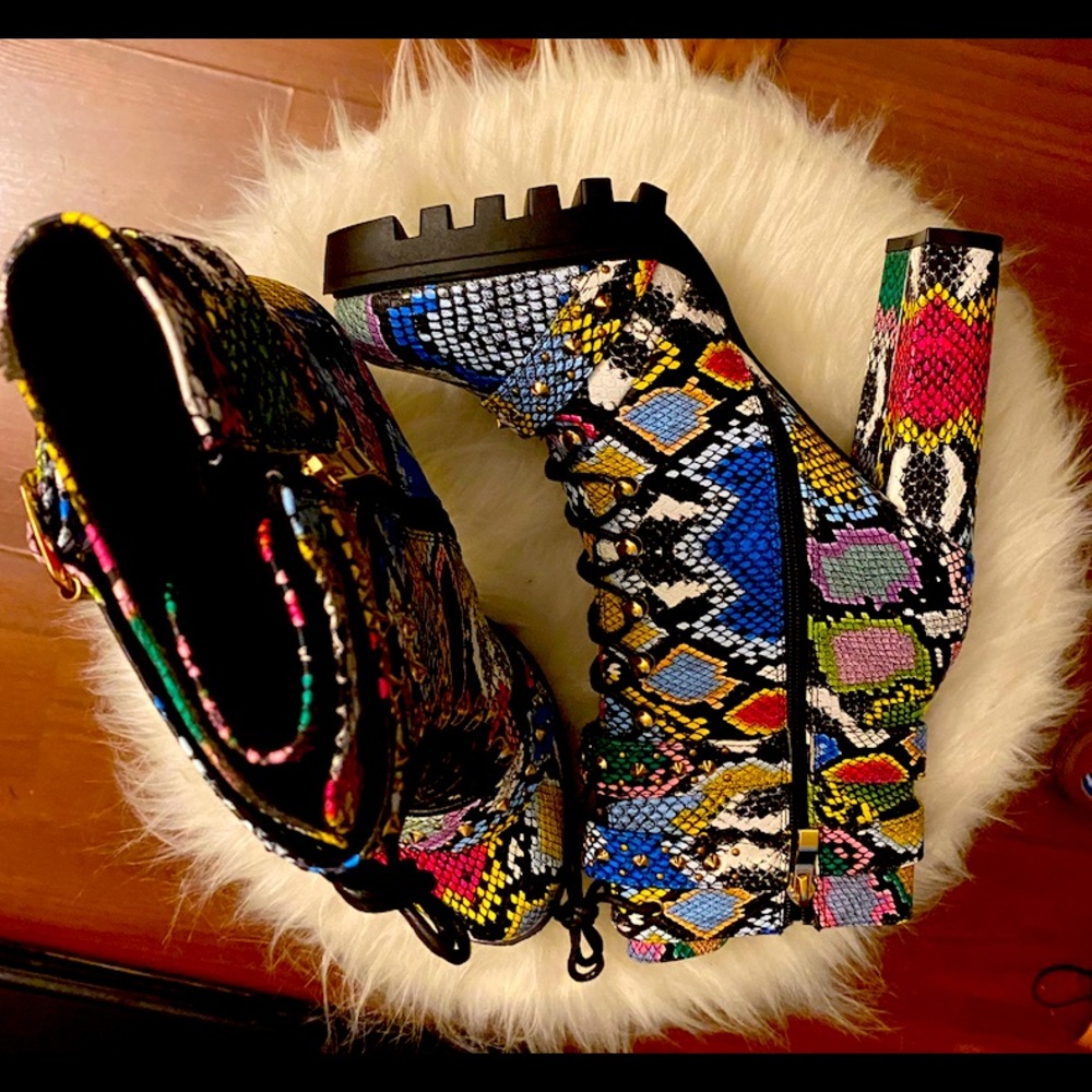 Snake skin booties that are to die for!